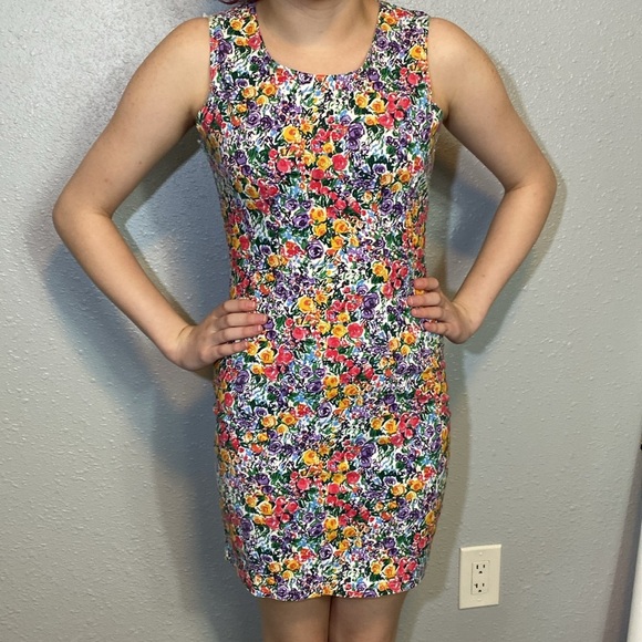 Express Vintage 90’s Floral Sheath Mini Dress With Buttons Down The Back - Picture 1 of 11